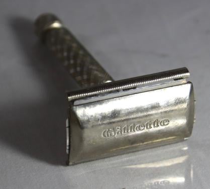 Antiek scheermesje (Gilette )Aluminium