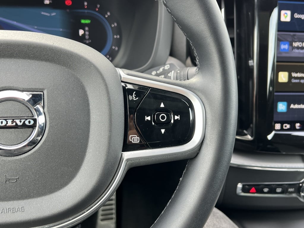 Volvo XC60 t8 455pk recharge ultra dark r-design| full options !