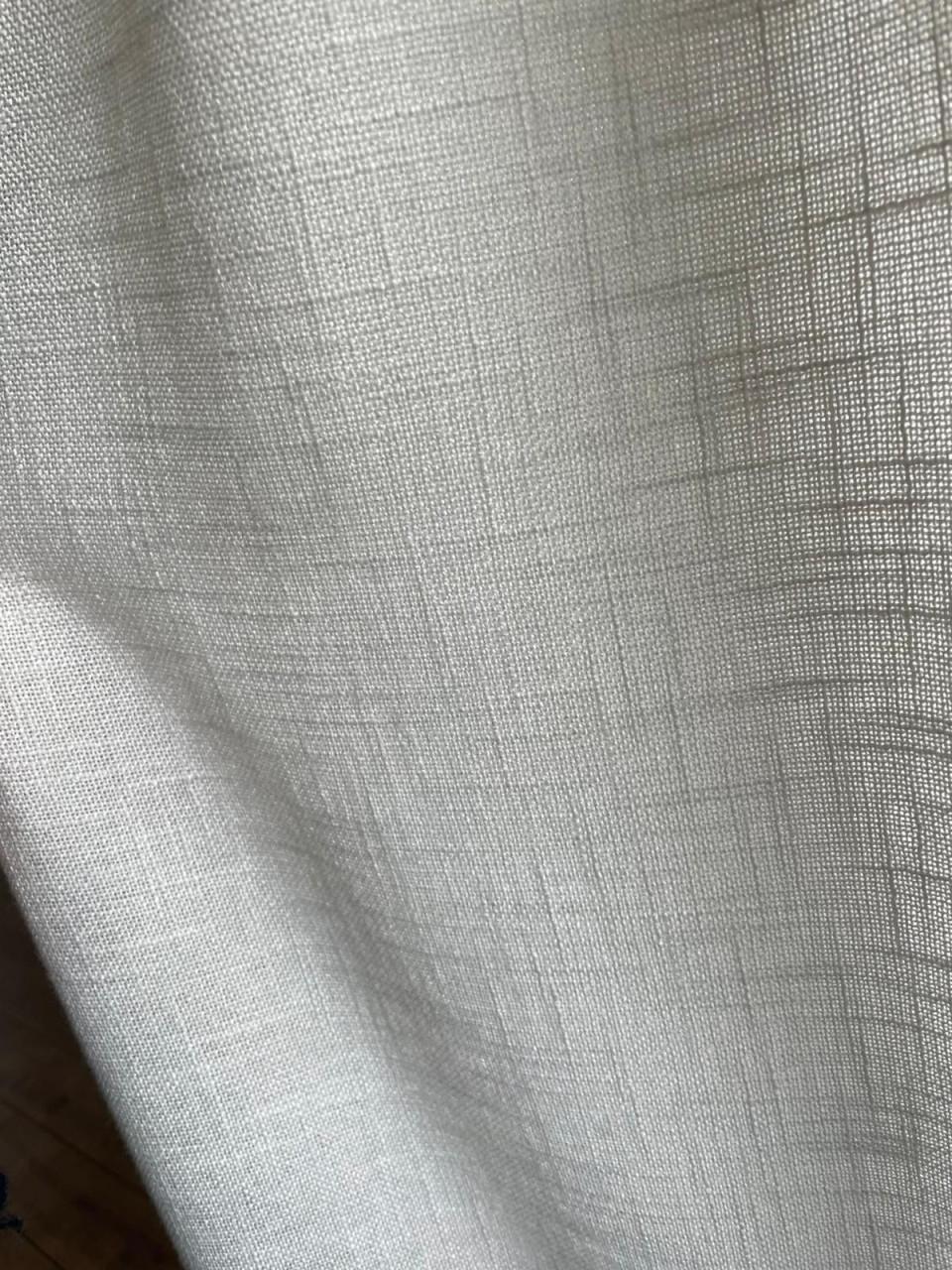 Luxe lichtdoorlatende gordijnen licht beige