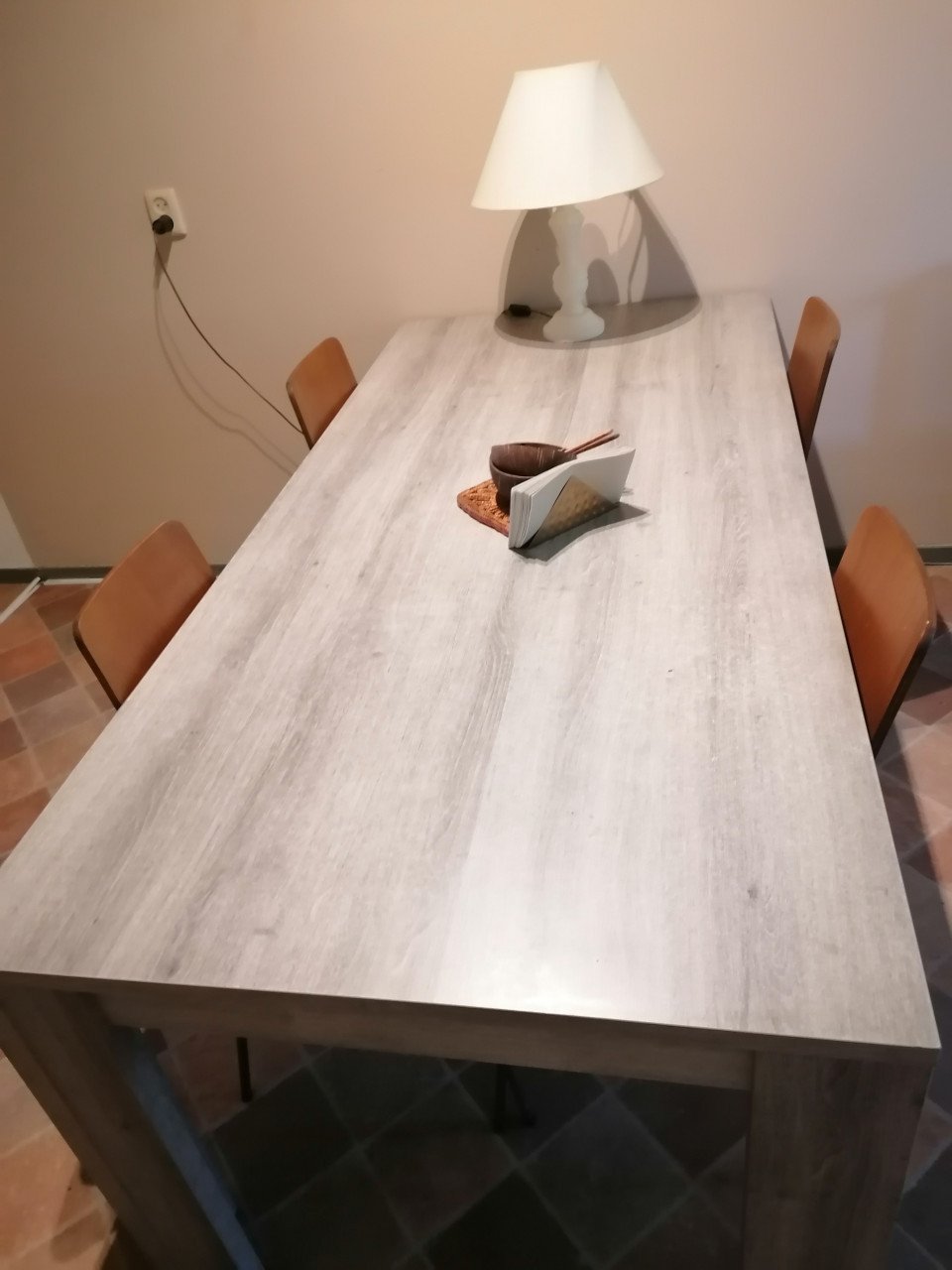 Eettafel met 4 stoelen