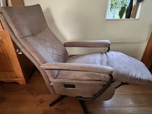 Te koop elektrische draai en relax fauteuil mt L incl accu 🌺