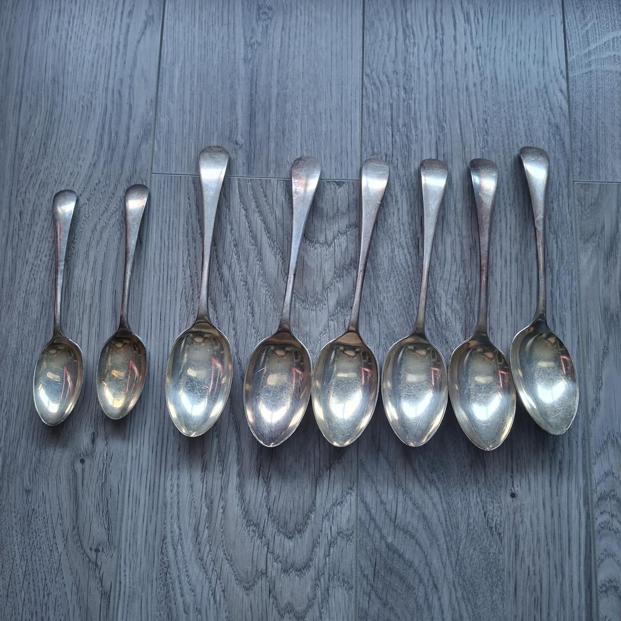 6 oude lepels gemerkt 2 kleinere lepels gemerkt