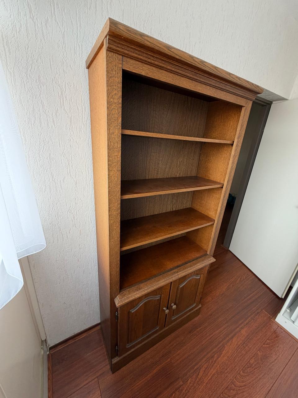 Kast donker eiken