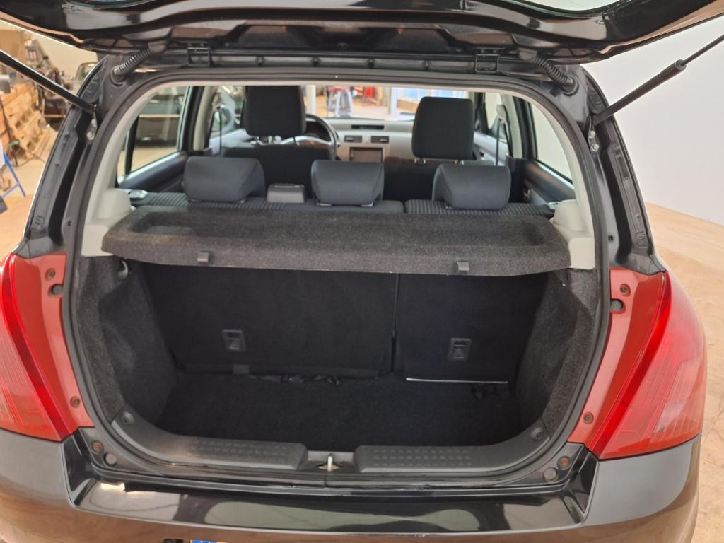 Suzuki Swift 1.3 gls|verkocht