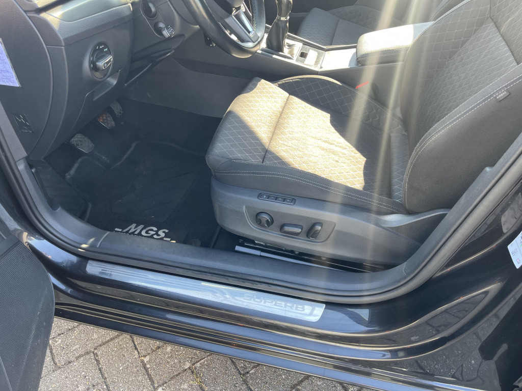 Skoda Superb combi 1.4 tsi act style business