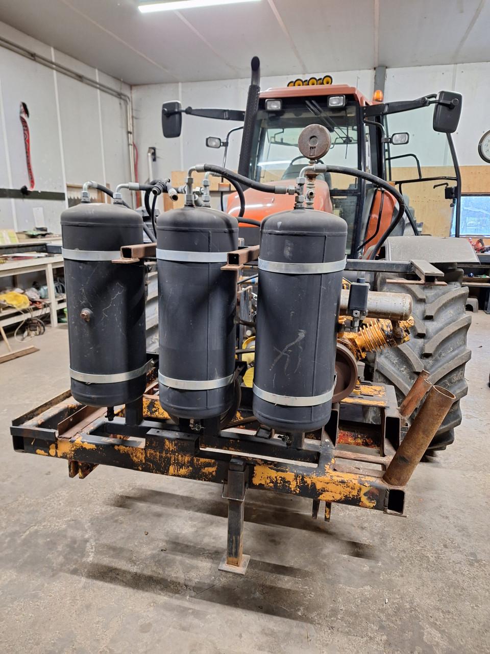 Lucht compressor zit voor op de trekker voor druk wissel systeem