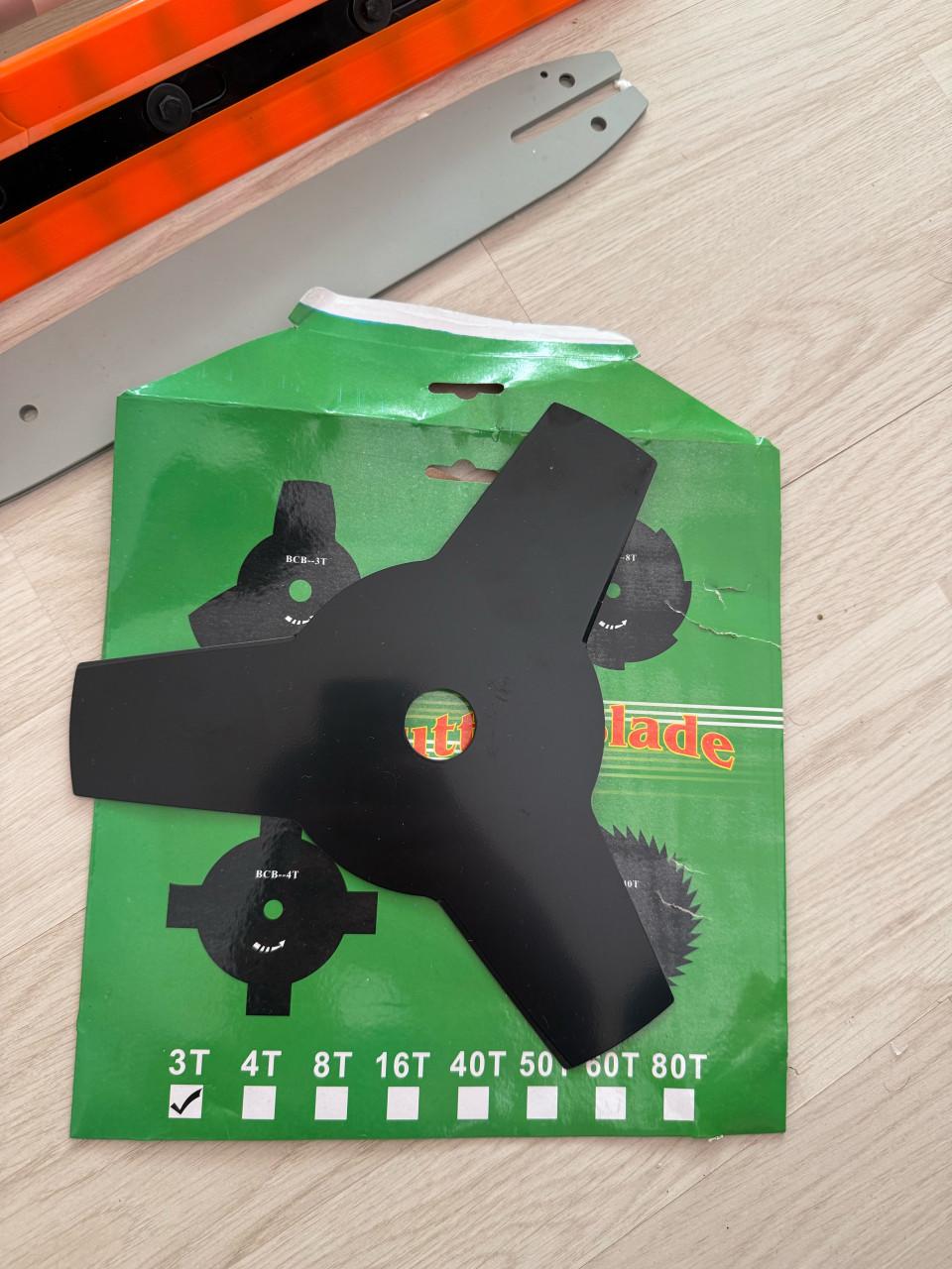 Kraftworld grastrimmer nieuw in doos !