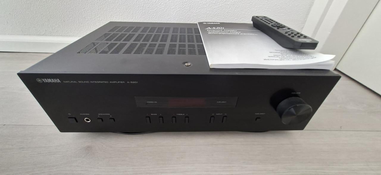 Te koop: Yamaha versterker