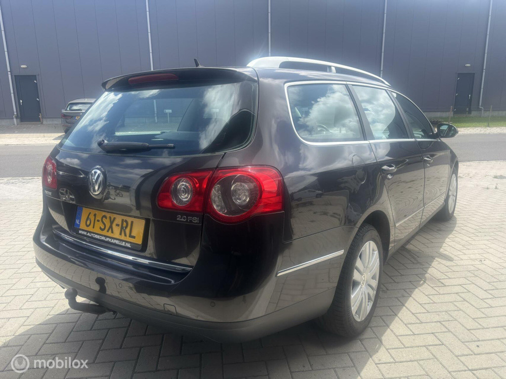Volkswagen Passat variant 2.0 fsi highline