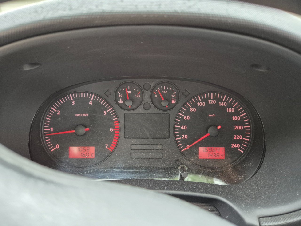 Seat Leon 1.4 – 2002 – met airco – APK tot december 2025