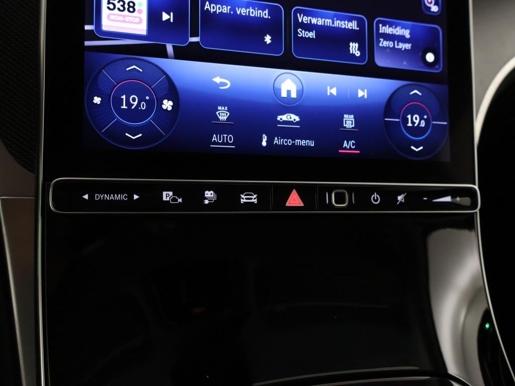 Mercedes-Benz Glc 300 e 4m amg plug-in hybride | trekhaak | amg styling | 2