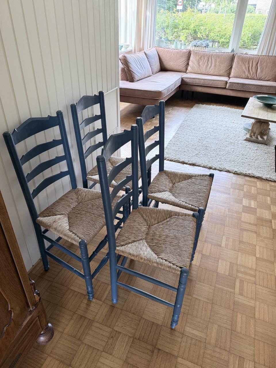 Houten boeren eetkamerstoelen