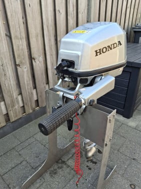 6 pk Honda korstaart buitenboordmotor TOPSTAAT