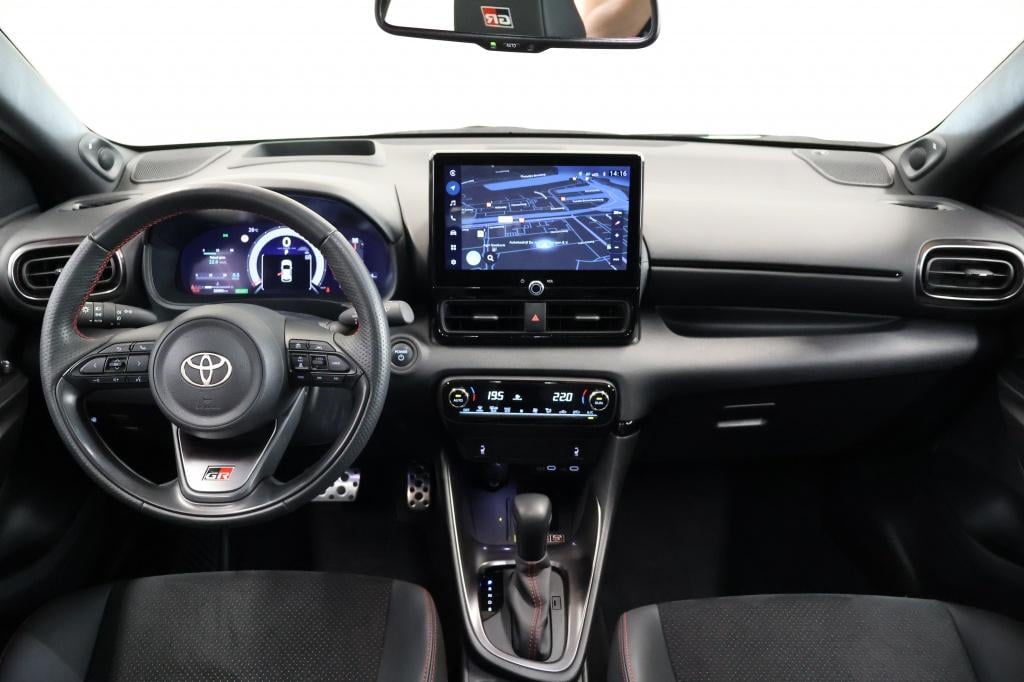Toyota Yaris 1.5 hyb.130 gr sport