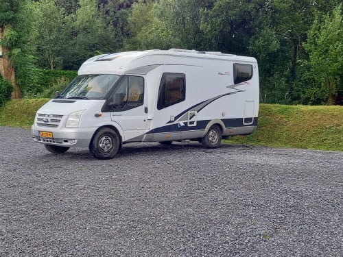 Met pijn in het hart: onze betrouwbare Hobby camper te koop!