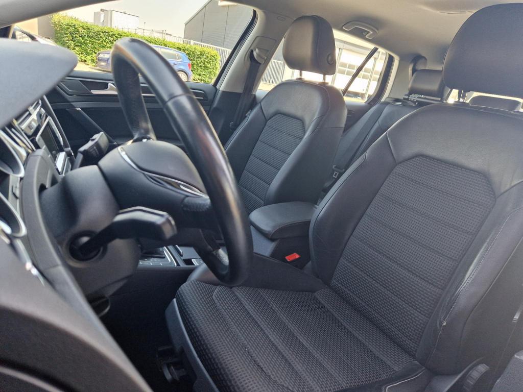 Volkswagen Golf 1.4 tsi act highline