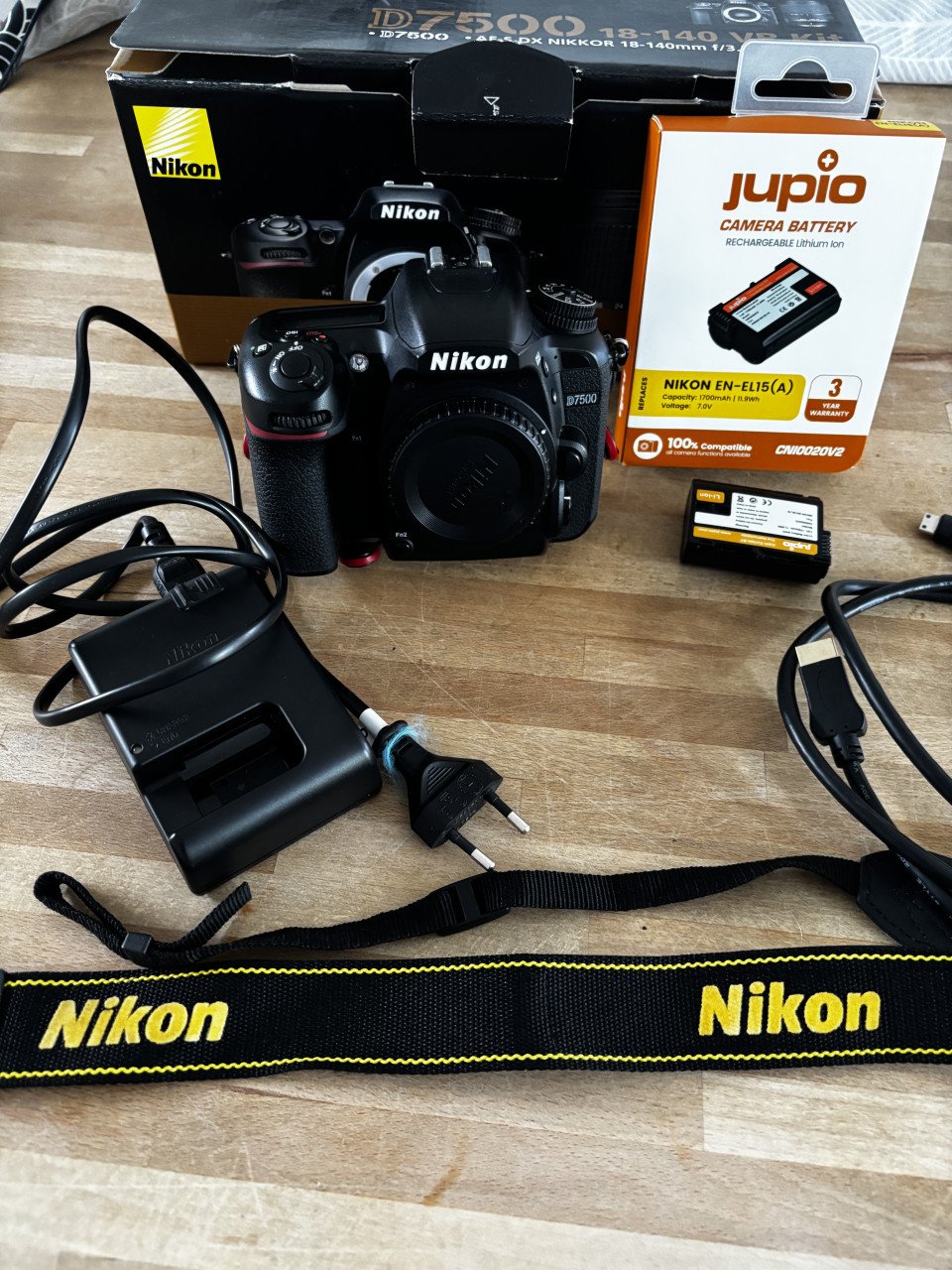 NIKON D7500 BODY