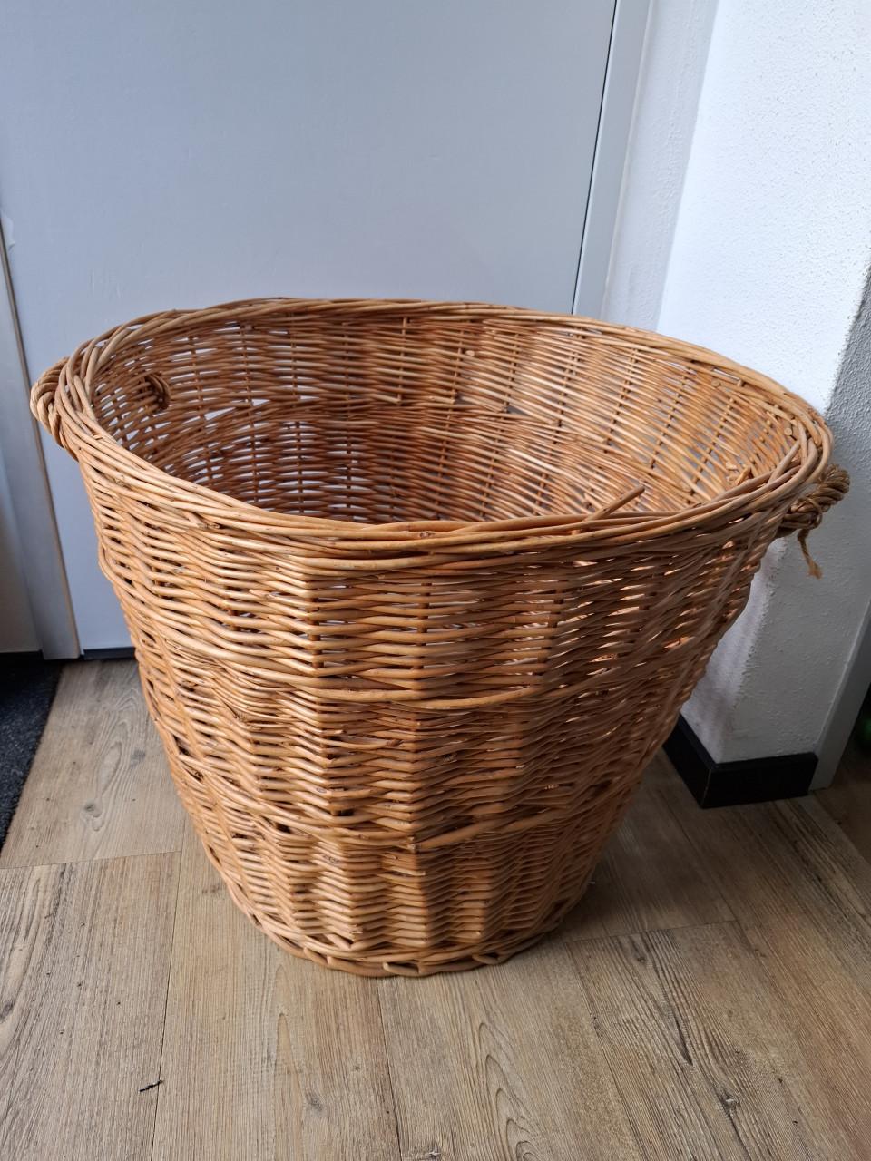 Hele grote rieten mand