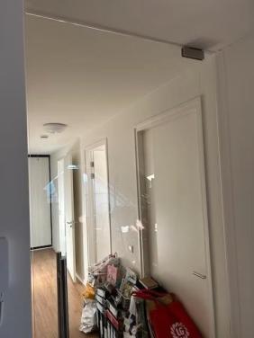 Glazen binnendeur, compleet met alle onderdelen