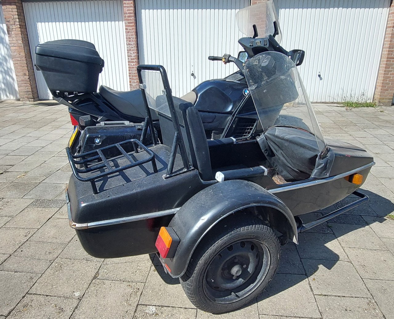 BMW K1100LT zijspan   1993 -  nieuwe banden – project!