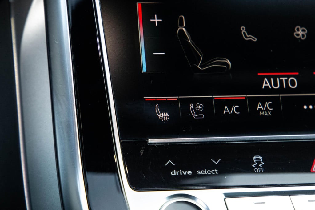 Audi Q7 sq7 s-line grijs kenteken 3x s-line / 360 camera / adaptive cruise 