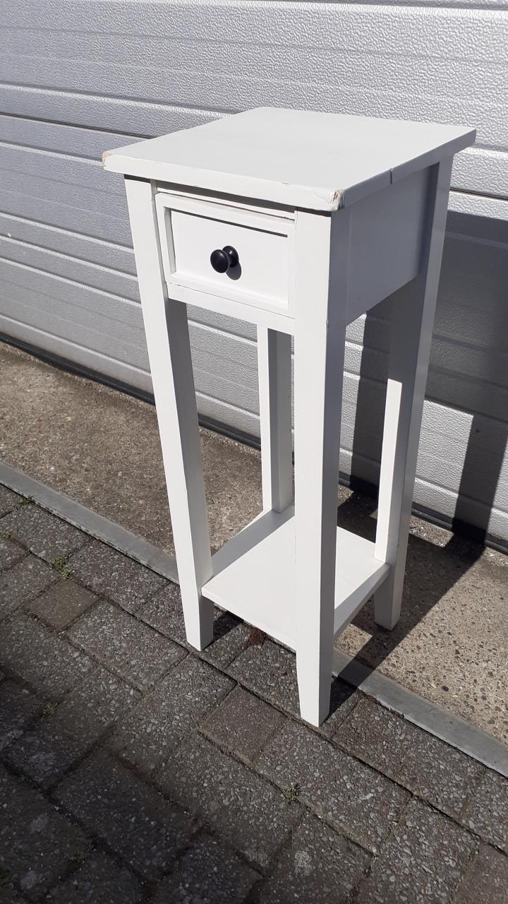 2 x Side-Table & en .........Side Table op 2 poten