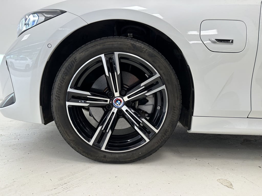 BMW 3-serie touring 330e xdrive m-sport | panoramadak | cognac | head-up-di