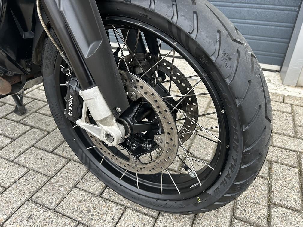 Nette BMW R1200GS Adventure '14 met 121 dkm, vol opties, dealer ond. €8950