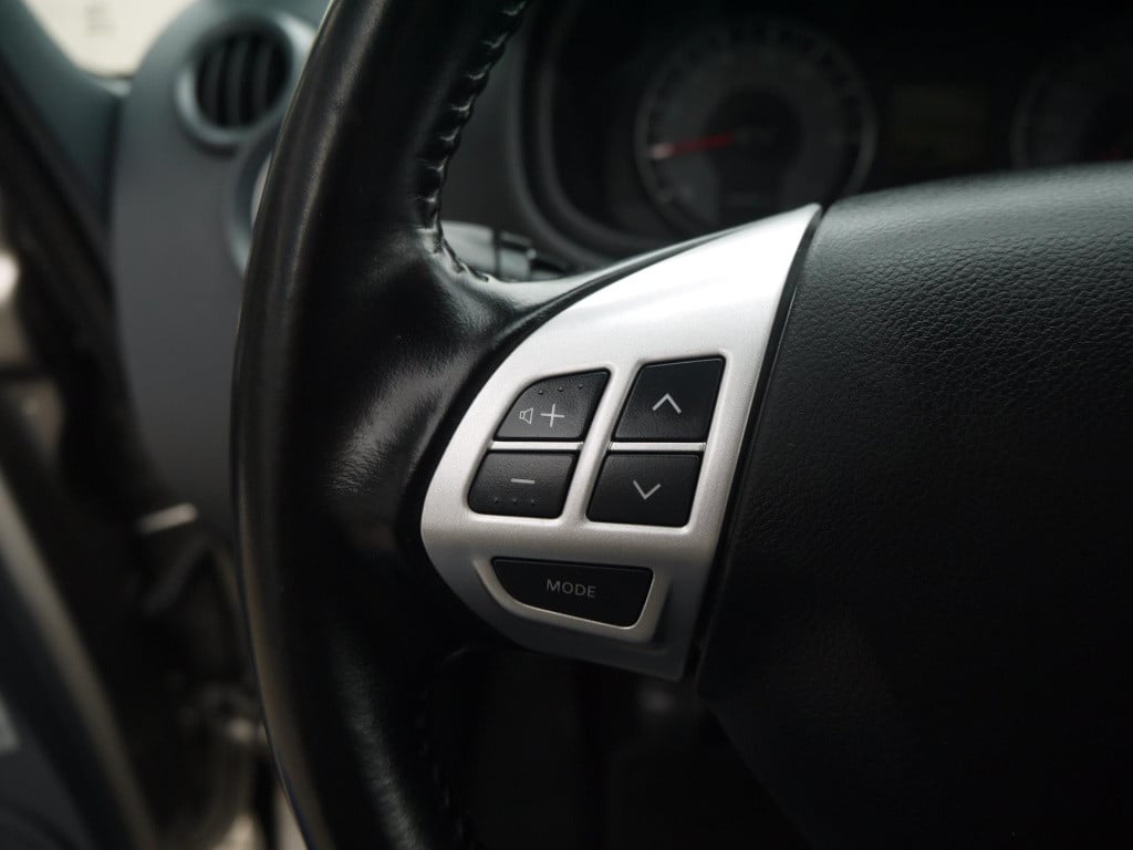 Mitsubishi Colt 1.3 intro edition|trekhaak|rijklaar