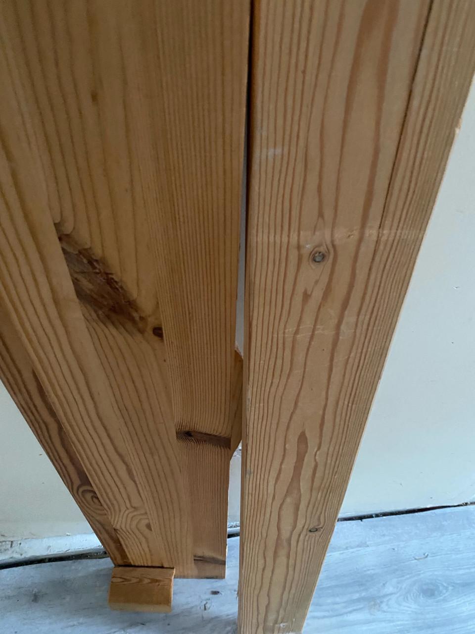 2 planken van stevig hout