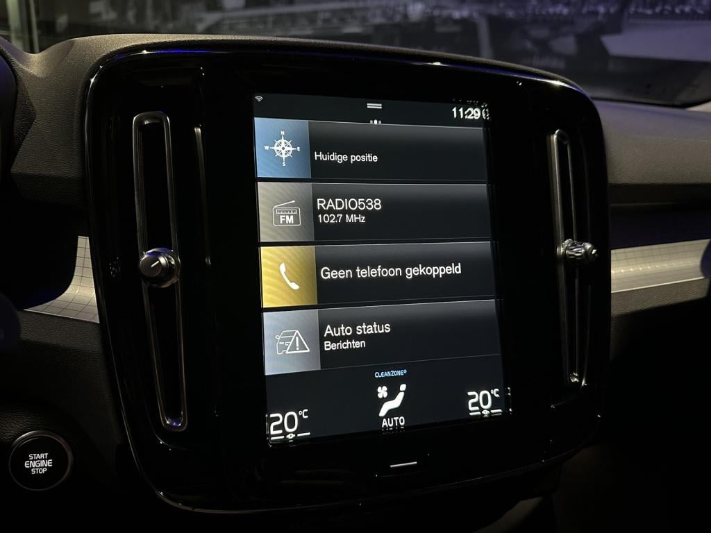 Volvo XC40 1.5 t4 recharge inscription expression *trekhaak*