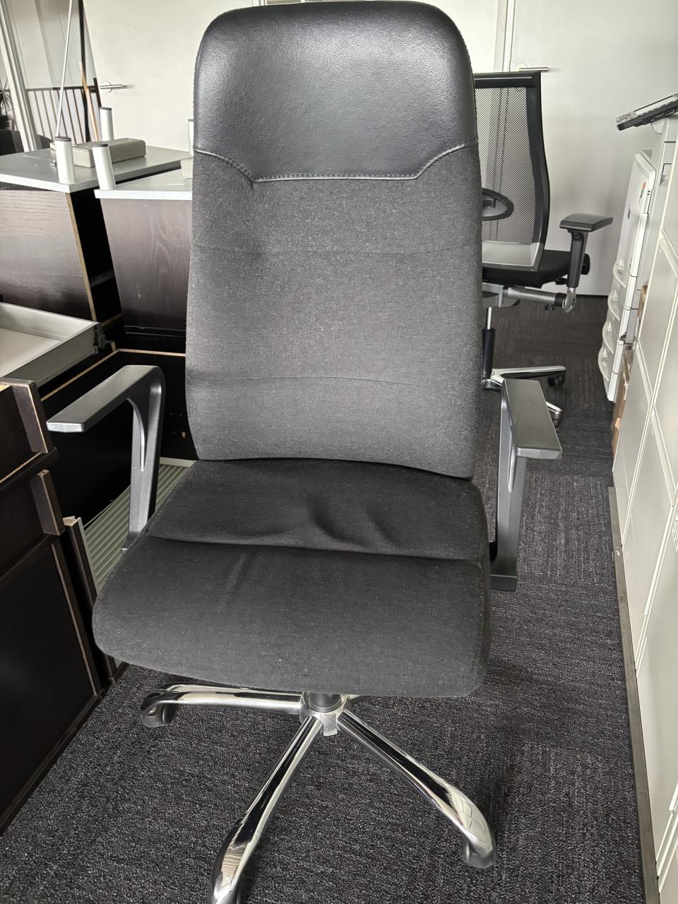 Gratis bureaustoelen gereserveerd