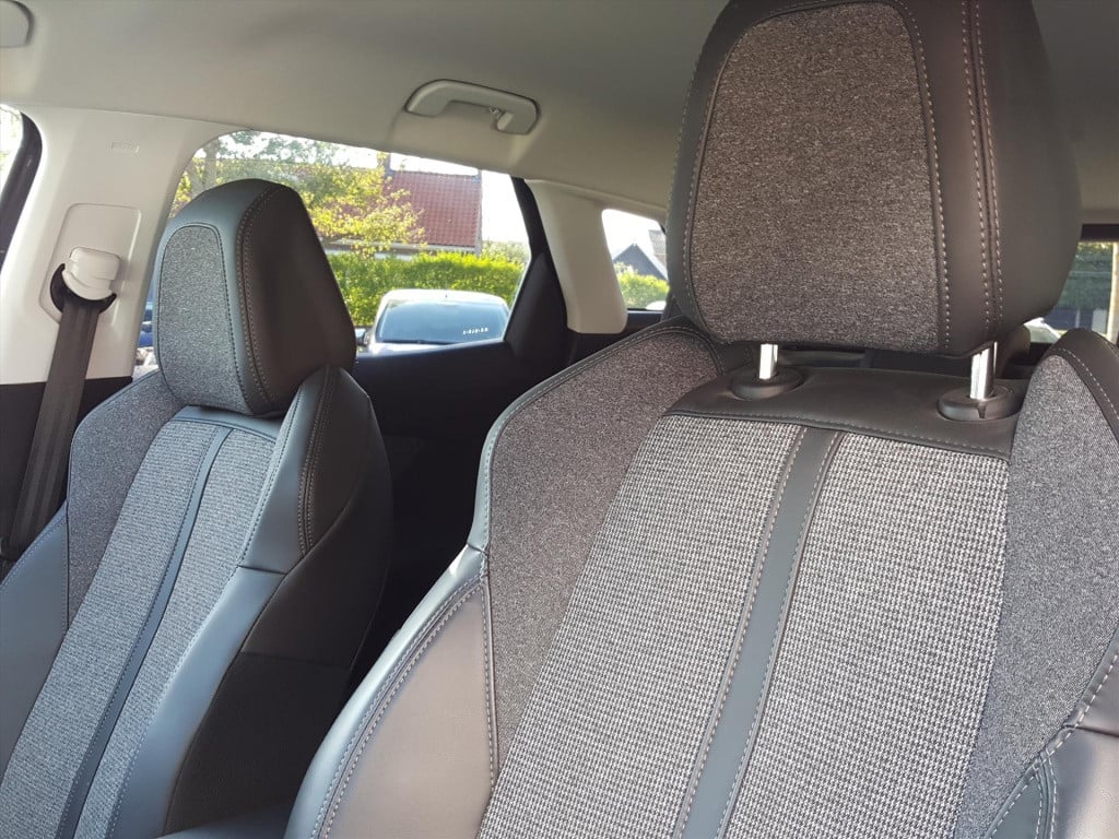 Peugeot 3008 1.2pt 130pk allure trekhaak | navi | apple carplay & android a