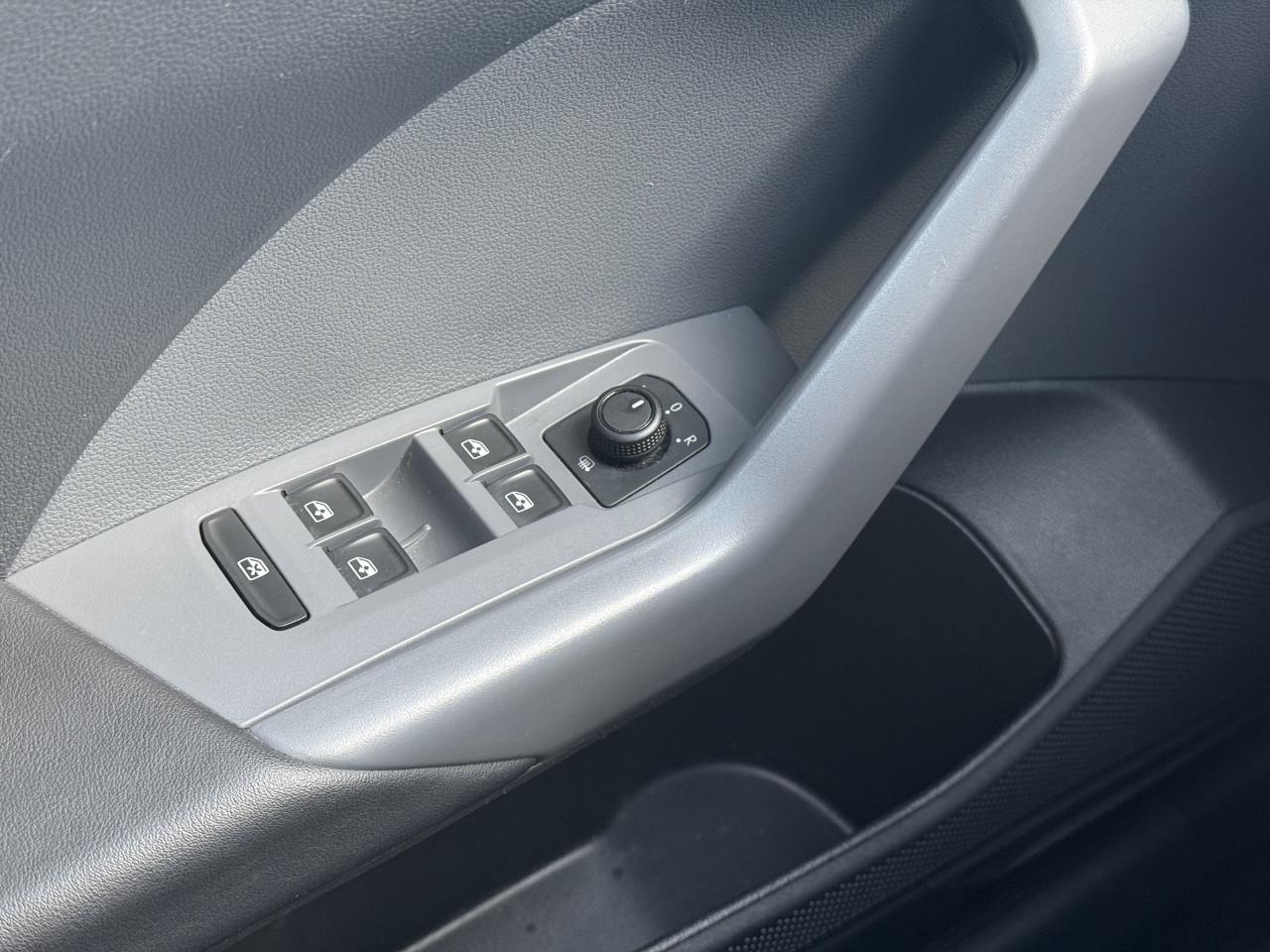 Volkswagen T-Cross - 1.5 TSI Style Business R