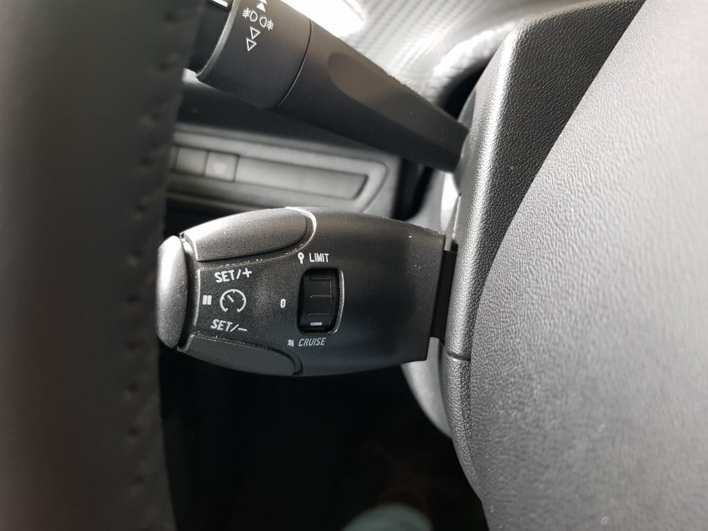 Peugeot 208 signature 1.2