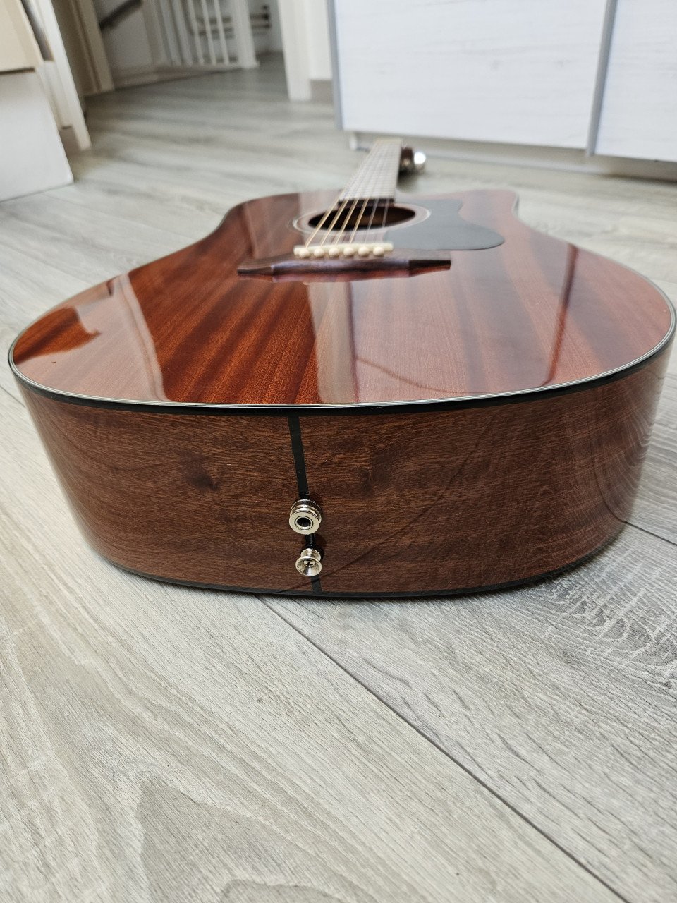 Guild D-125CE GAD Semi-akoestisch