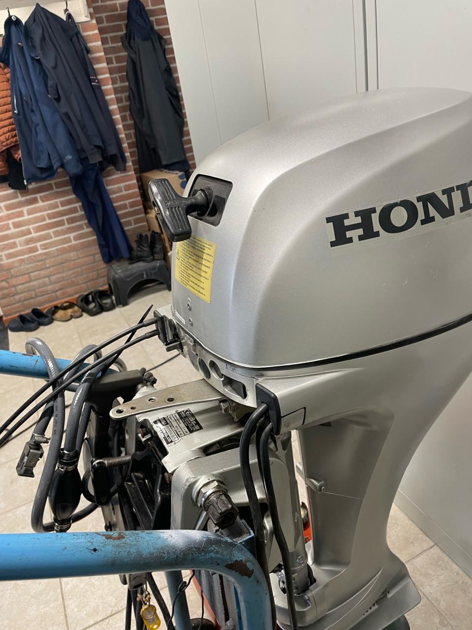 Honda 20 pk en een 6 en 10 pk
