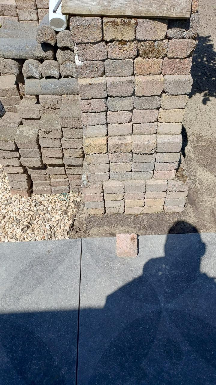 Straatklinkertjes / cobblestones 10 x 10 x 5cm