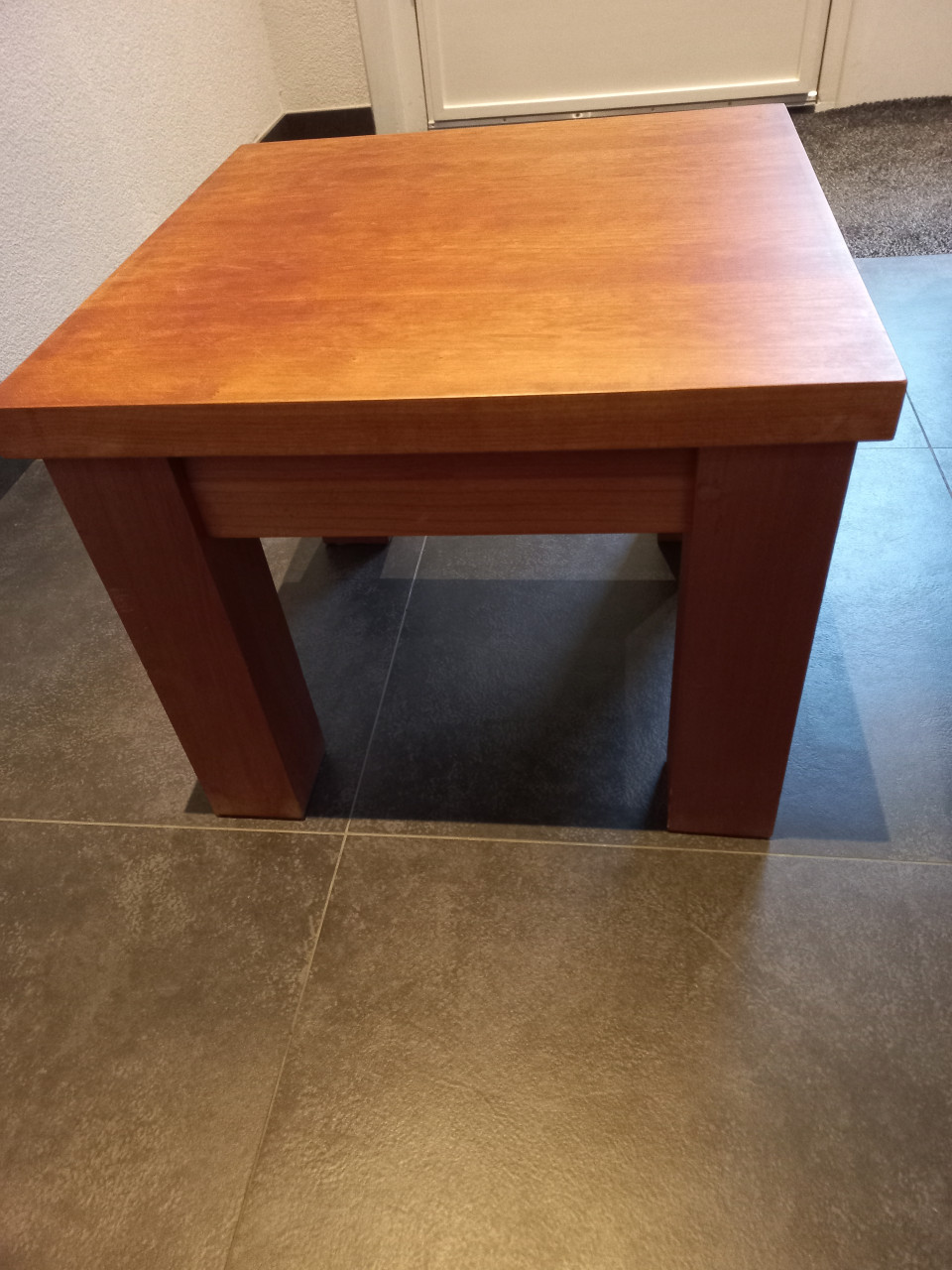 Bijzettafels kersenhout