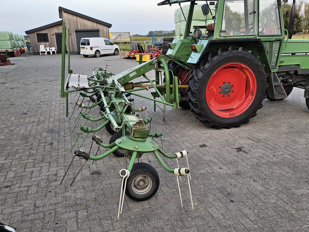 Krone hooischudder