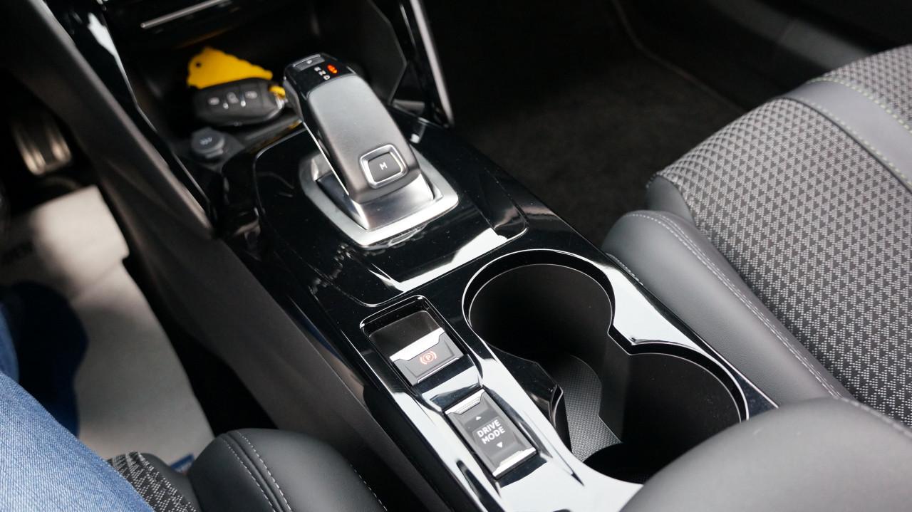 Peugeot 2008 1.2 PureTech GT rijklaar incl garantie