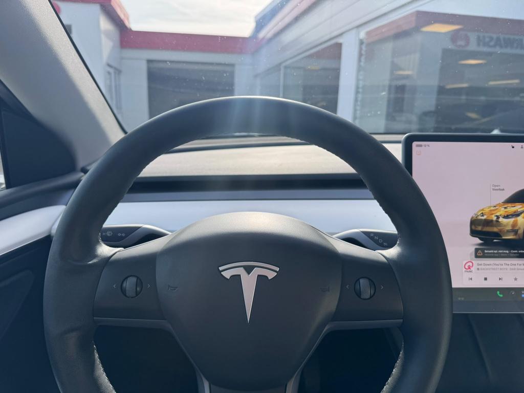Tesla Model Y rwd 58 kwh