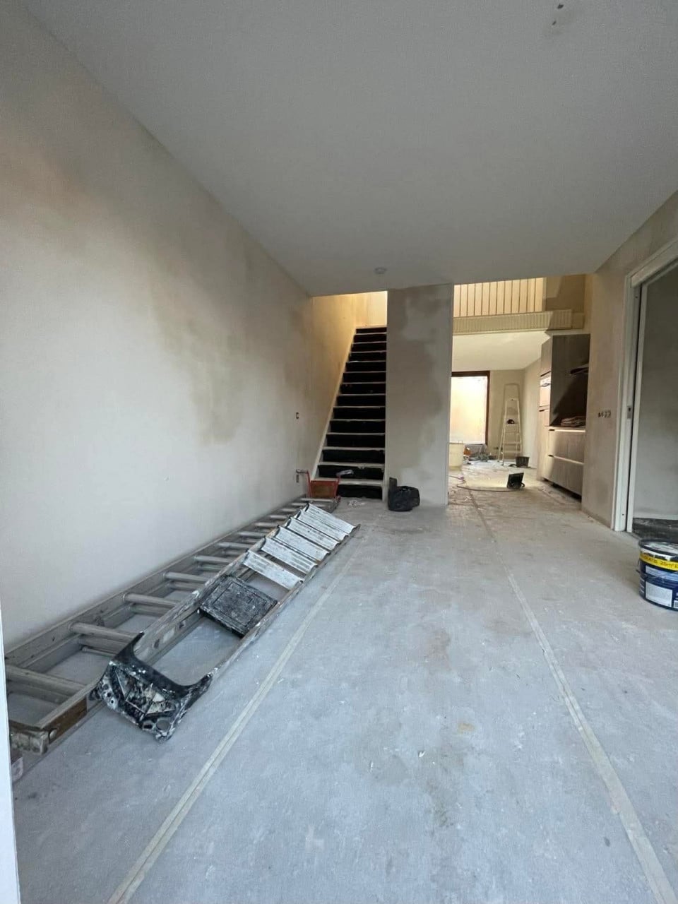 Stukadoors & SchillderwerkenHari : 0687255401