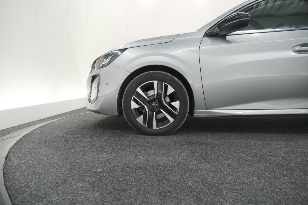 Peugeot 208 puretech 100 allure | 360 camera | dodehoekdetectie | apple car