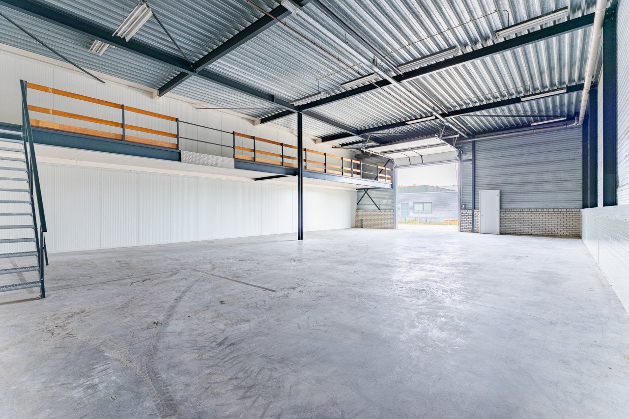 Bedrijfsunit Middelburg 292 m2 met buitenterrein