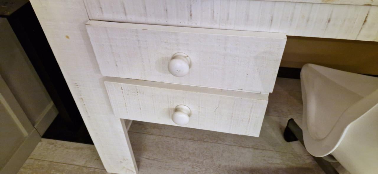 Stoer groot bureau / buro beachlook 130*70*75