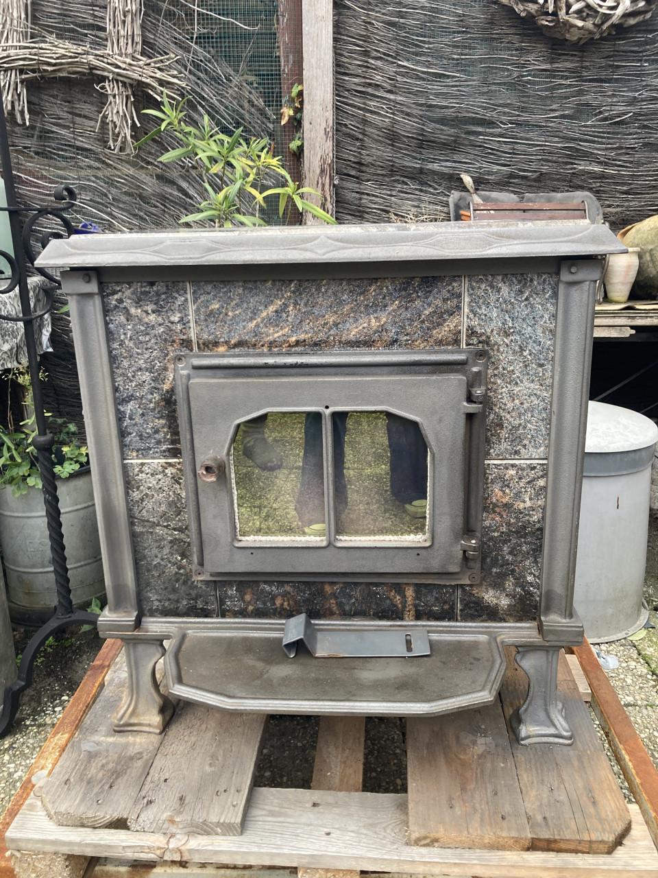 Te Koop speksteen kachel met rook kanaal