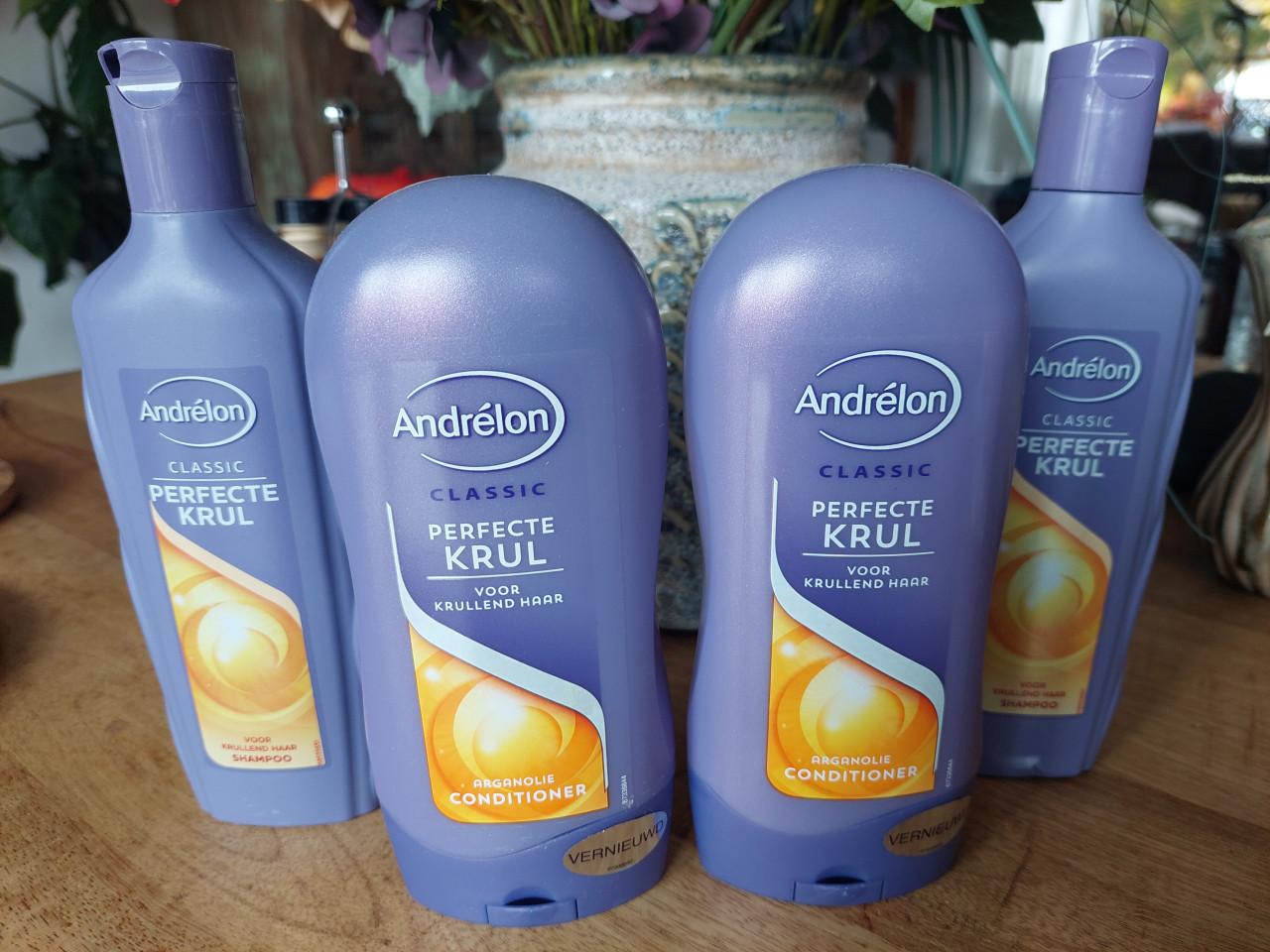 4 nieuwe flessen Andrelon shampoo & crèmespoeling