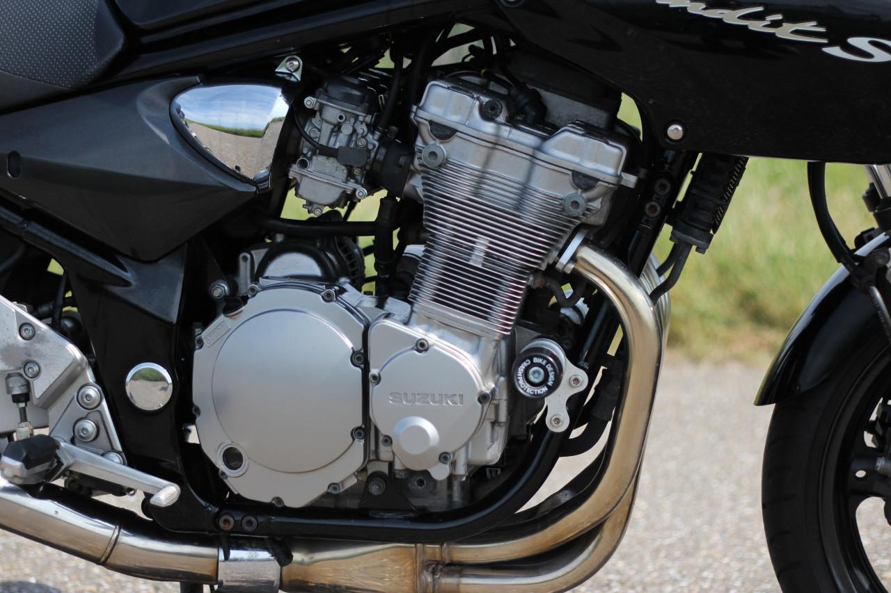 Suzuki gsf 600 s