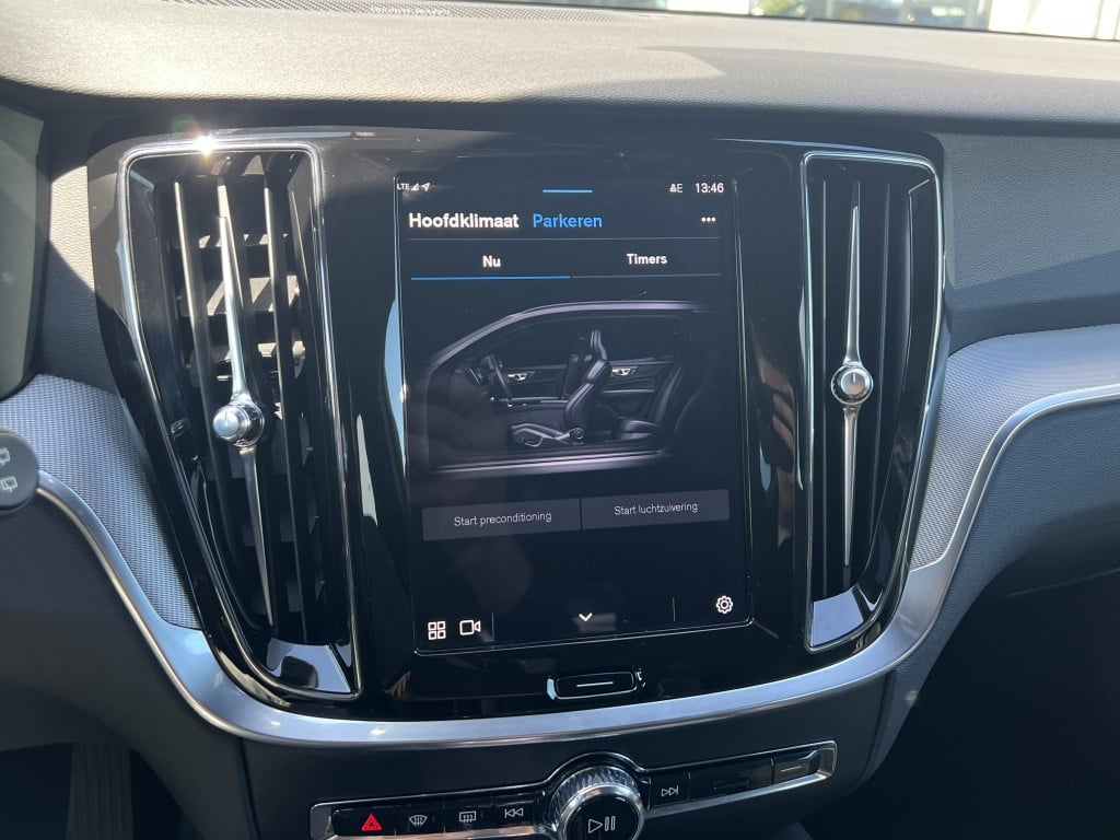 Volvo V60 t6 398pk recharge plus dark| adap.cruise| 360camera| trekaak